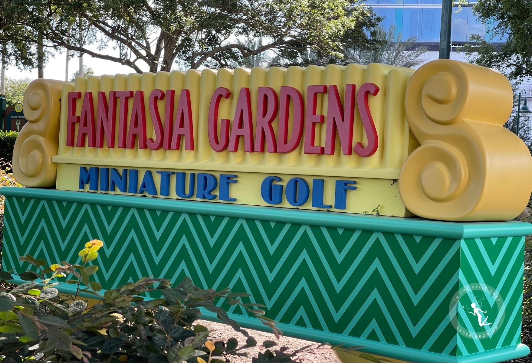fantasia gardens sign